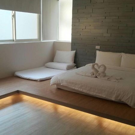 Happiness Dot Apartment Tamsui Bagian luar foto